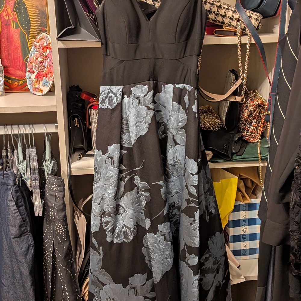 Xscape Black and Gray Sleeveless A-line Dress